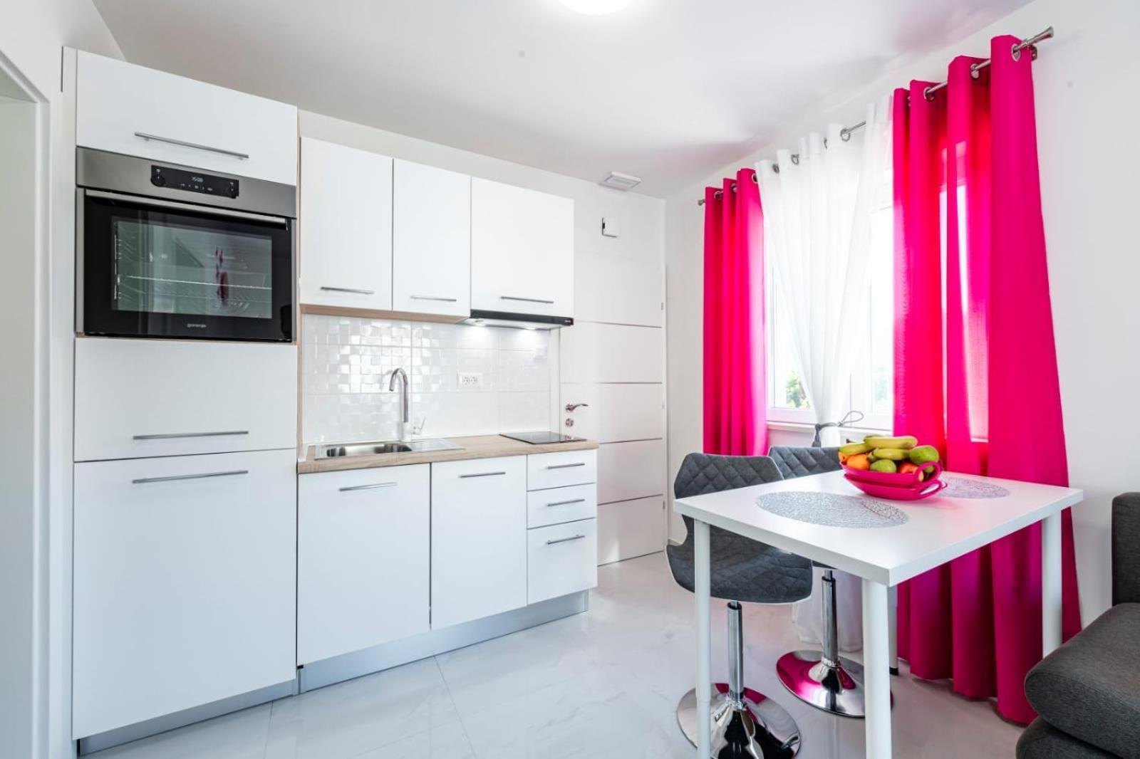 Apartments Kiki มลินี ภายนอก รูปภาพ