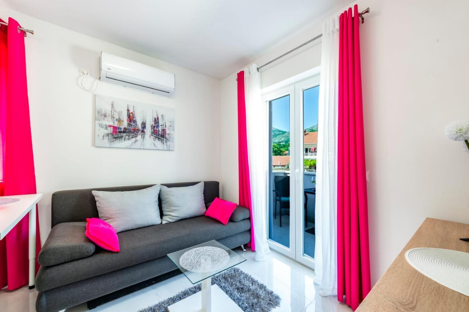 Apartments Kiki มลินี ภายนอก รูปภาพ