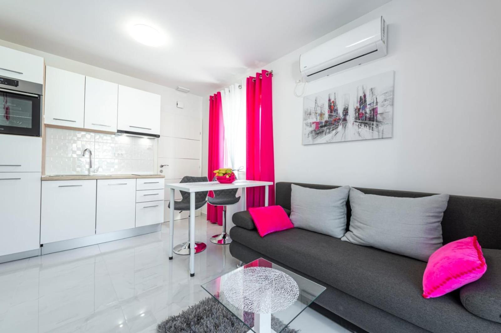 Apartments Kiki มลินี ภายนอก รูปภาพ