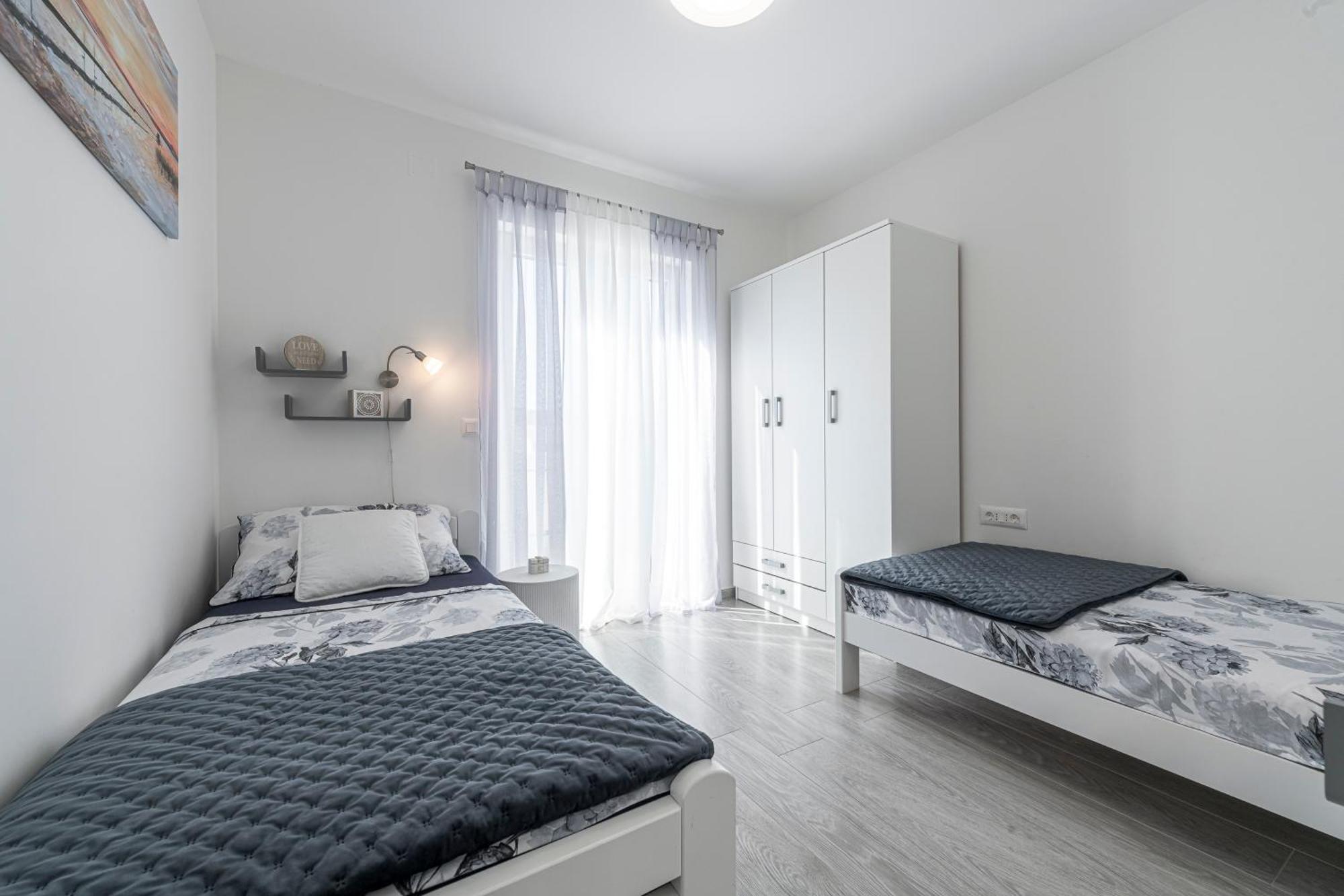 Apartments Kiki มลินี ภายนอก รูปภาพ