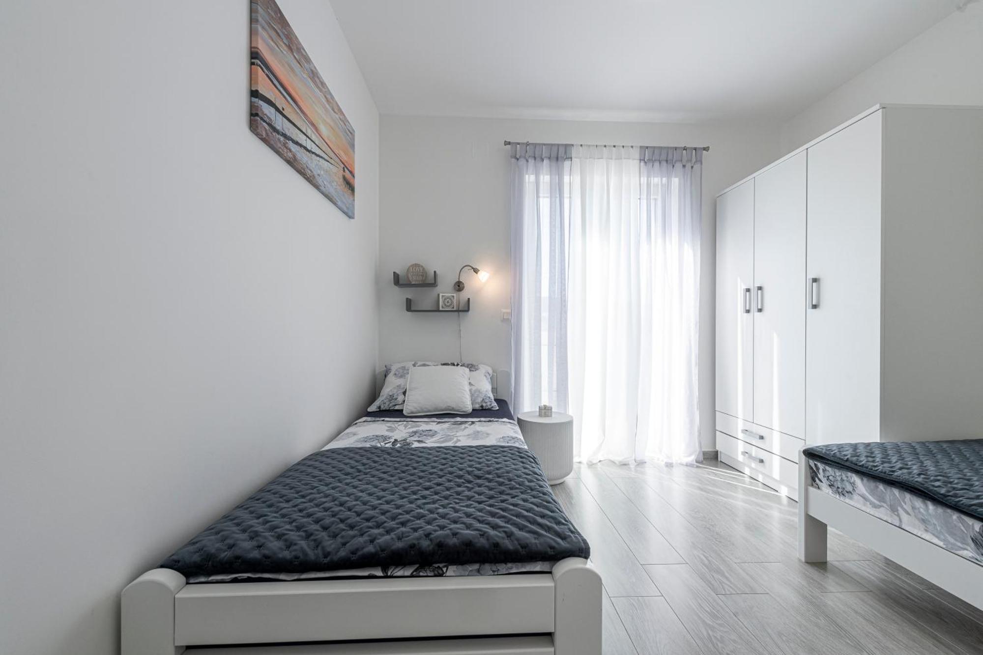 Apartments Kiki มลินี ภายนอก รูปภาพ